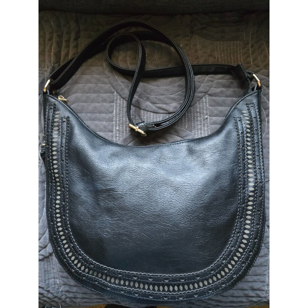 Unbranded Faux Leather Expandable Laser Cut Purse